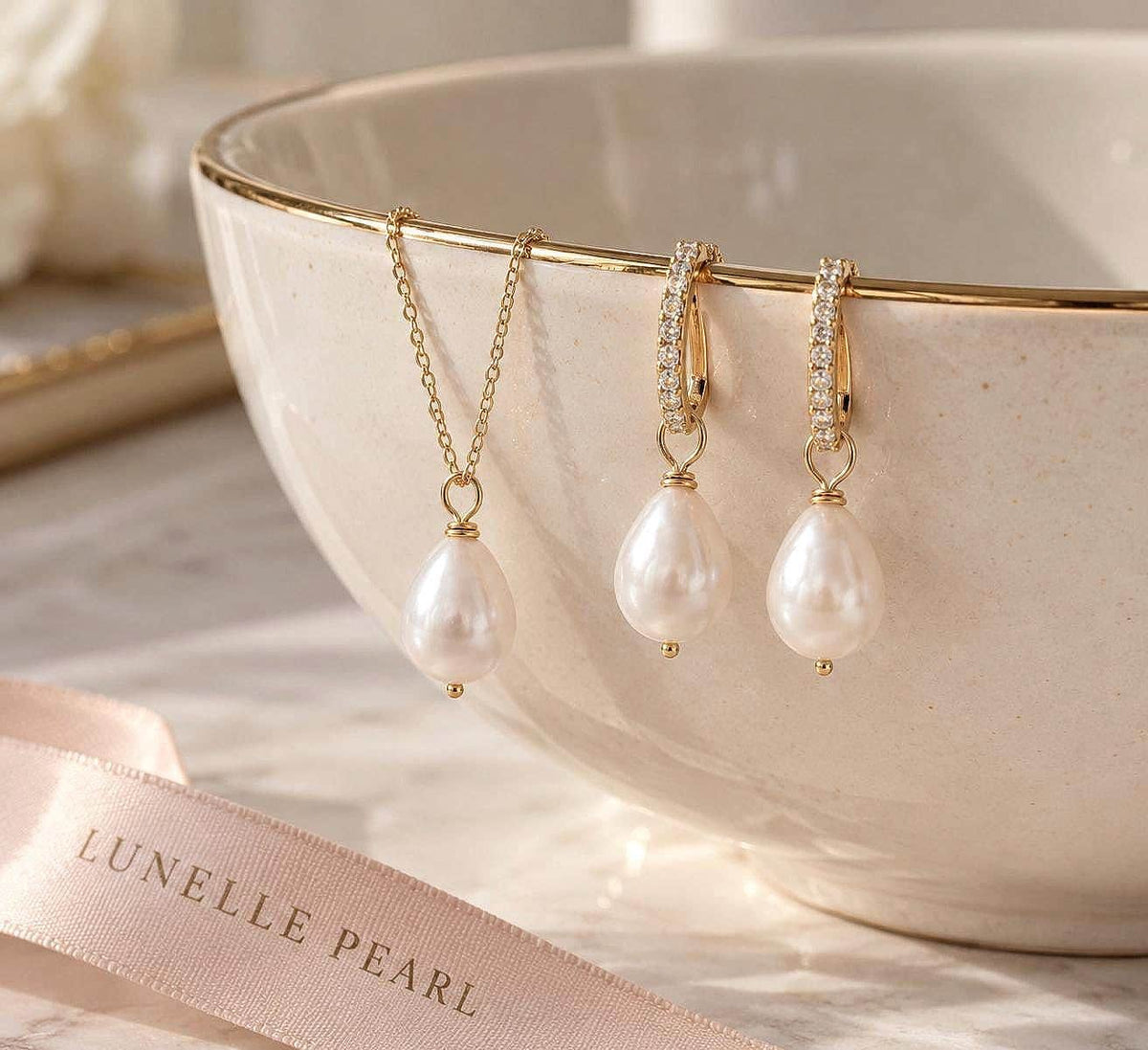 Teardrop Pearl Bridal Jewelry Set