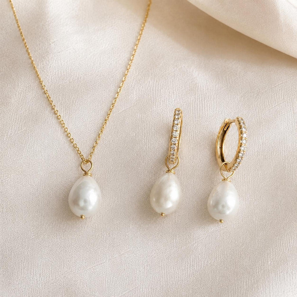 Teardrop Pearl Bridal Jewelry Set